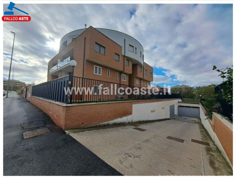 Immagine di APPARTAMENTO VIA CARDINALE LUIGI TRAGLIA – ROMA