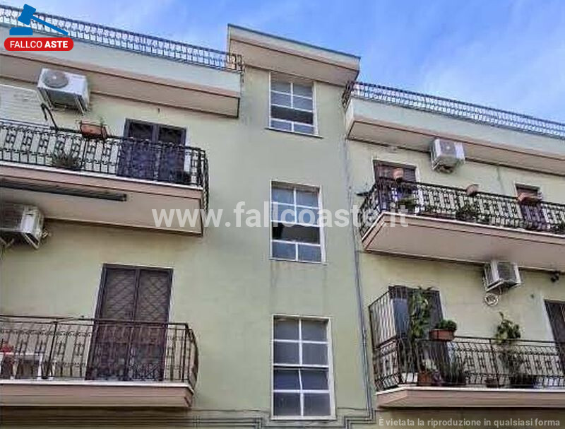 Immagine di APPARTAMENTO VIA CARLO SARACENI – ROMA