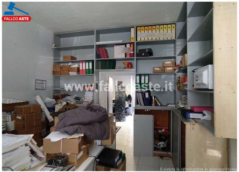 Immagine di LOCALE COMMERCIALE VIA ERASMO GATTAMELATA – ROMA