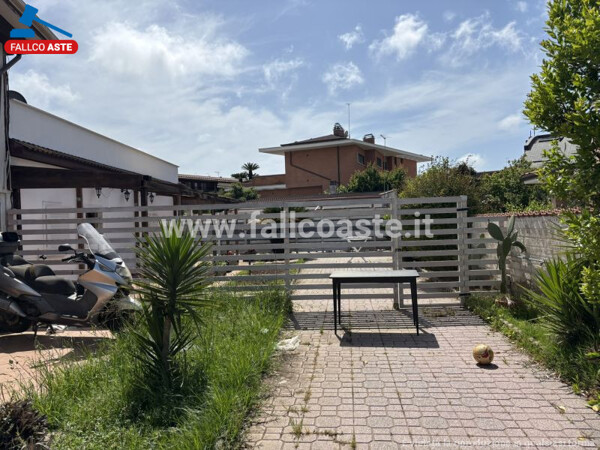 APPARTAMENTO VIA FRANCESCO SALVOLINI - ROMA — foto 4
