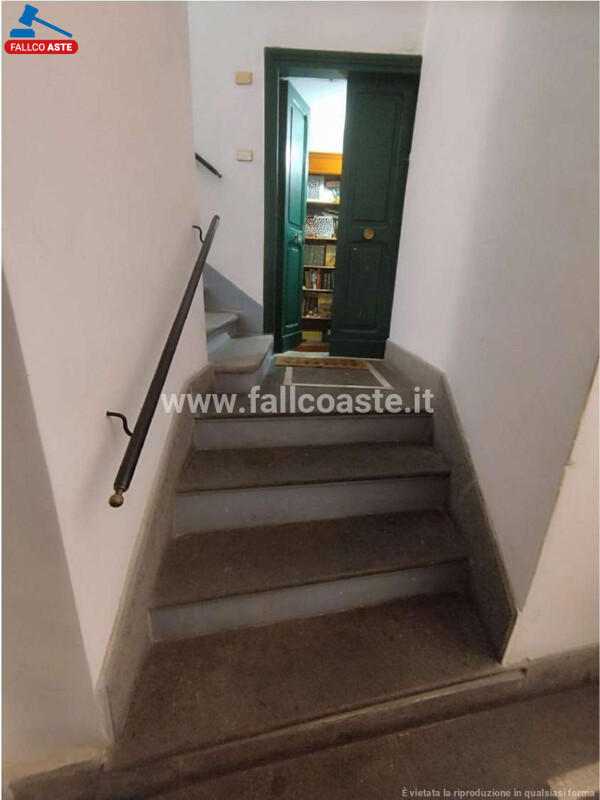 Immagine di APPARTAMENTO VIA DELLA CHIESA NUOVA – ROMA