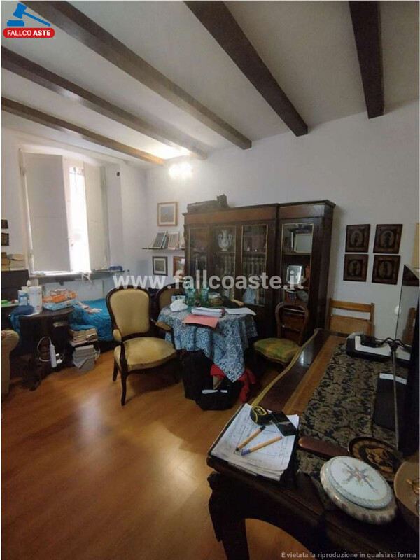 Immagine di APPARTAMENTO VIA DELLA CHIESA NUOVA – ROMA