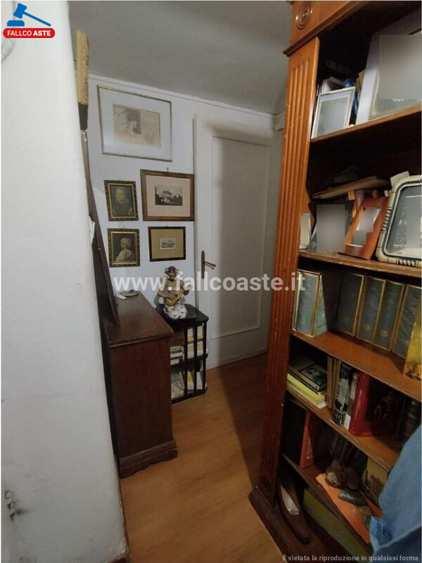 Immagine di APPARTAMENTO VIA DELLA CHIESA NUOVA – ROMA