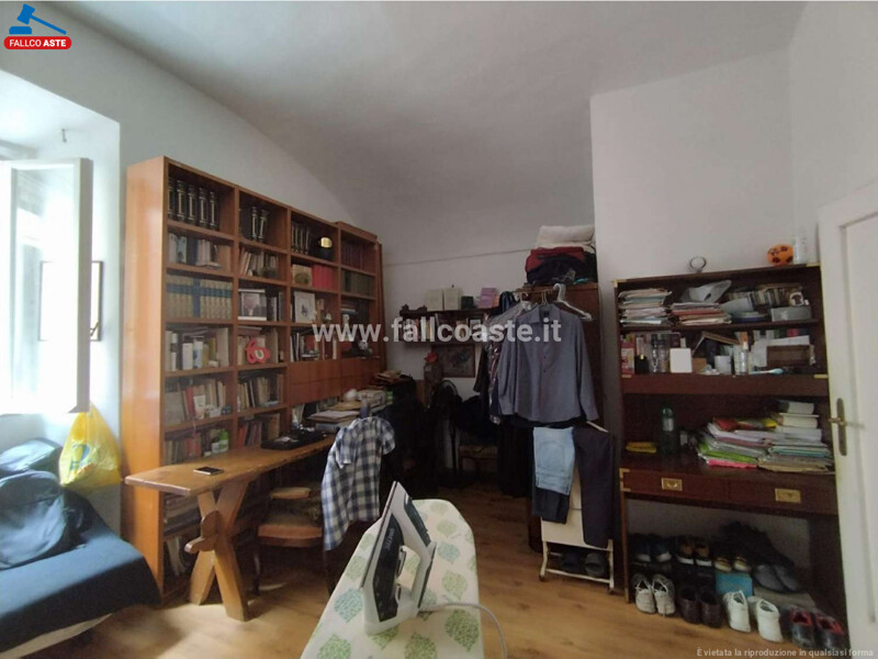 Immagine di APPARTAMENTO VIA DELLA CHIESA NUOVA – ROMA