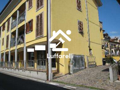 Immagine di LOCALE COMMERCIALE VIA MARCONI ANG. VIA V. EMANUELE 2B – RONCELLO