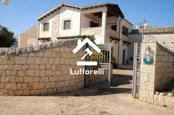 Immagine di STRUTTURE AGRICOLE C.DA CUCCO PEZZETTULA – MODICA