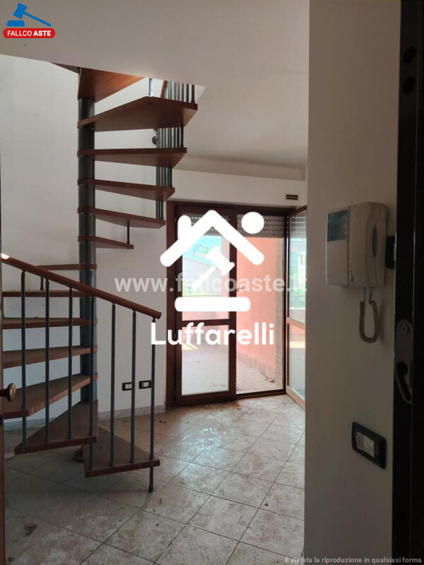 Immagine di APPARTAMENTO VIA CASALANGUIDA – ROMA