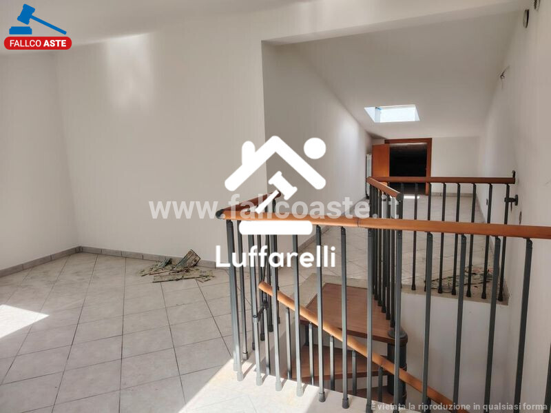 Immagine di APPARTAMENTO VIA CASALANGUIDA – ROMA