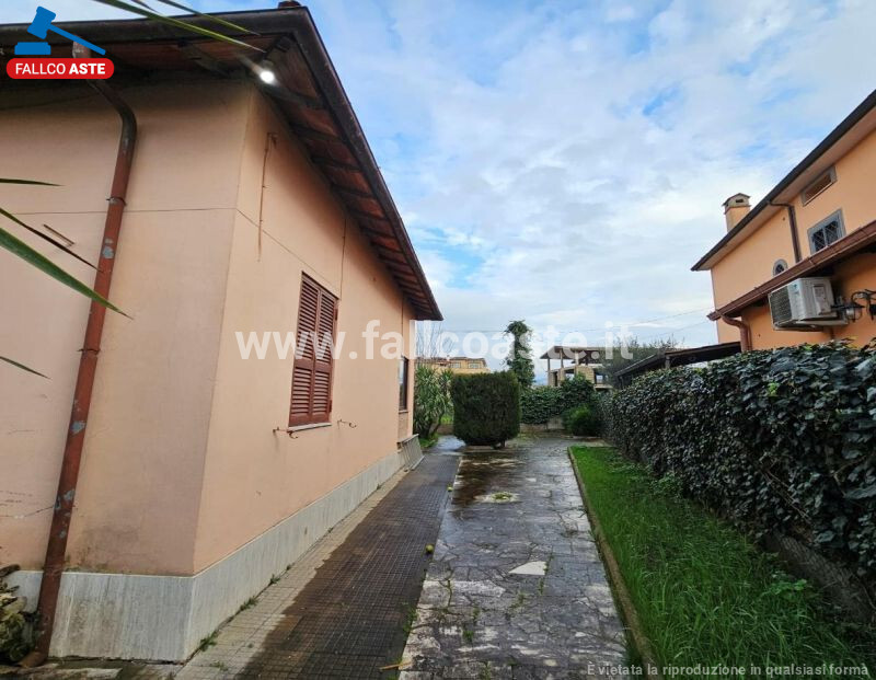 Immagine di CASA / VILLA VIA DI CASAL MORENA – ROMA