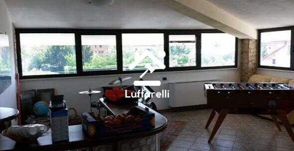 Immagine di LOCALE COMMERCIALE PIANO LAGO – MANGONE