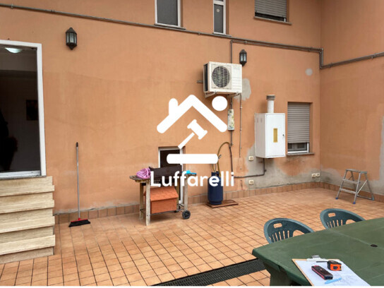 Immagine di CASA / VILLA VIA AVIS DONATORI DEL SANGUE N. 9 – MAENZA