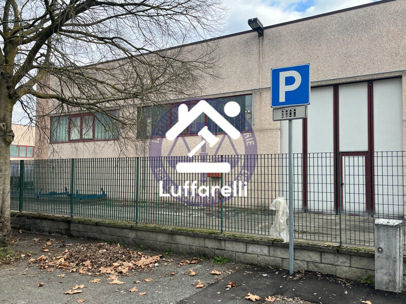 Immagine di CAPANNONE / IMMOBILI INDUSTRIALI VIA GIANNI BRERA – ZECCONE