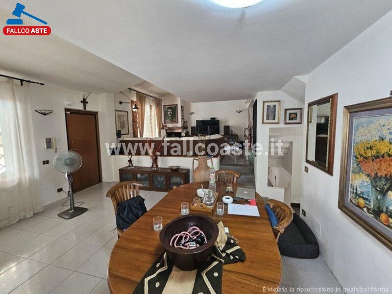 Immagine di CASA / VILLA VIA FRATELLI MARISTI – ROMA