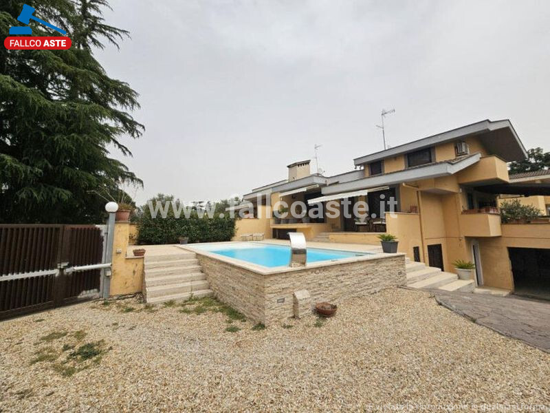 Immagine di CASA / VILLA VIA FRATELLI MARISTI – ROMA