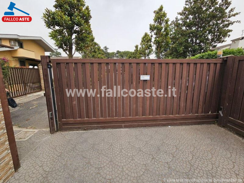 Immagine di CASA / VILLA VIA FRATELLI MARISTI – ROMA