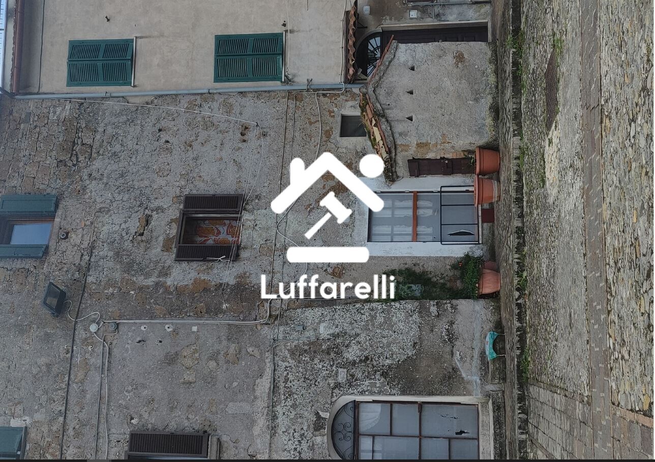 APPARTAMENTO PIAZZA A.MASSA 5 - GALLESE — foto 2