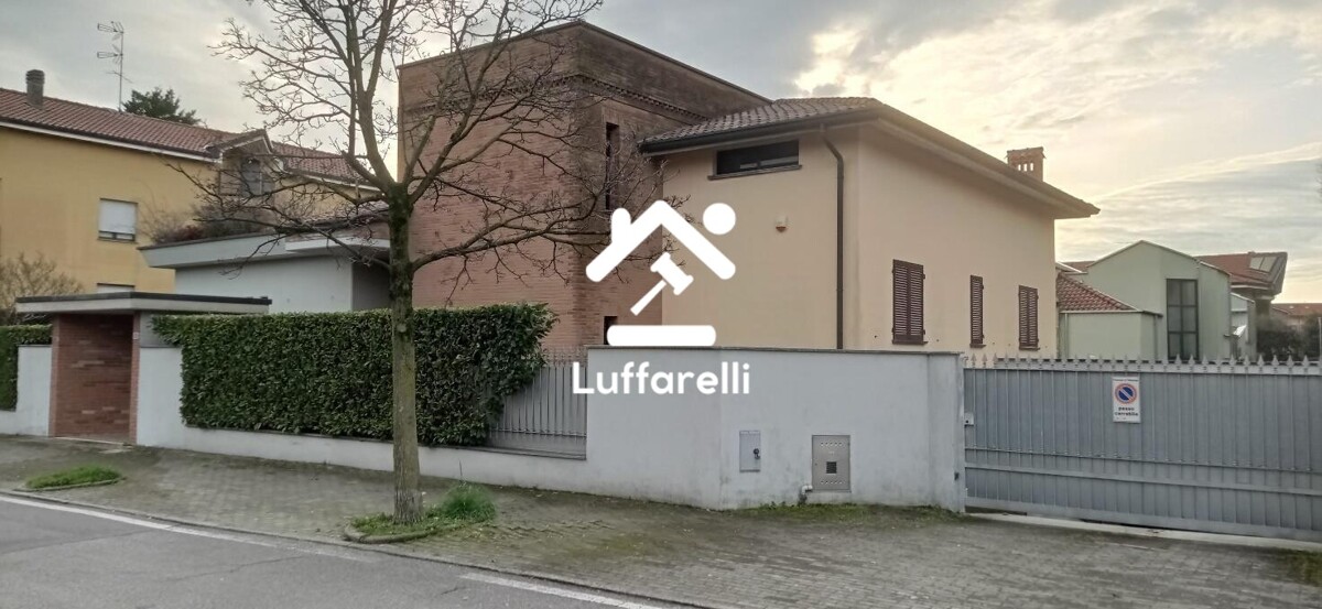 Immagine di CASA / VILLA VIA DELL’ACQUA – MEZZAGO