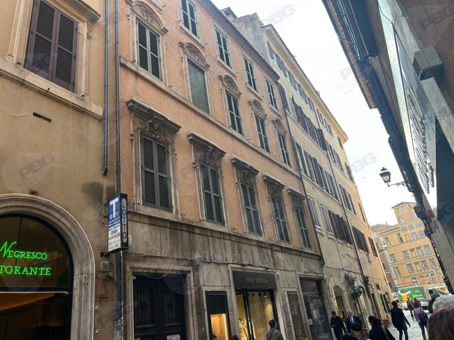 Immagine di APPARTAMENTO VIA DI CAMPO MARZIO – ROMA