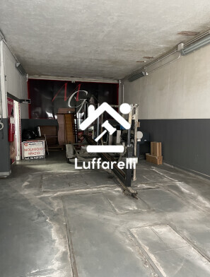 Immagine di NEGOZIO O LOCALE COMMERCIALE VIA G. VERDI – APRILIA