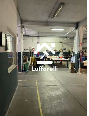 Immagine di NEGOZIO O LOCALE COMMERCIALE VIA G. VERDI – APRILIA
