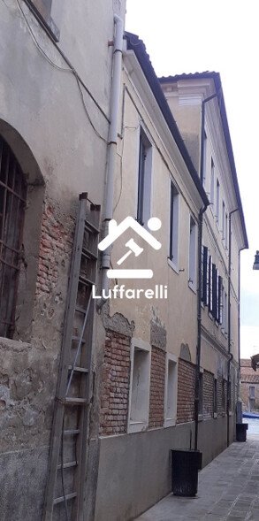 Immagine di ATTIVITÀ RICETTIVE / SCOPO COMMERCIALE . . – VENEZIA