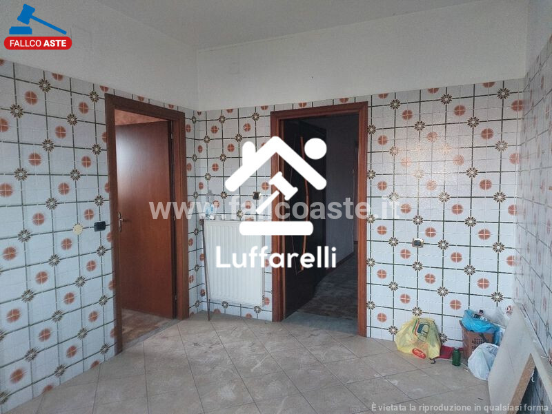 Immagine di CASA / VILLA VIA MEROPE – ROMA