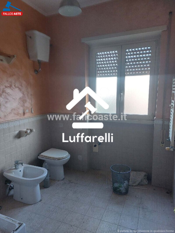Immagine di CASA / VILLA VIA MEROPE – ROMA
