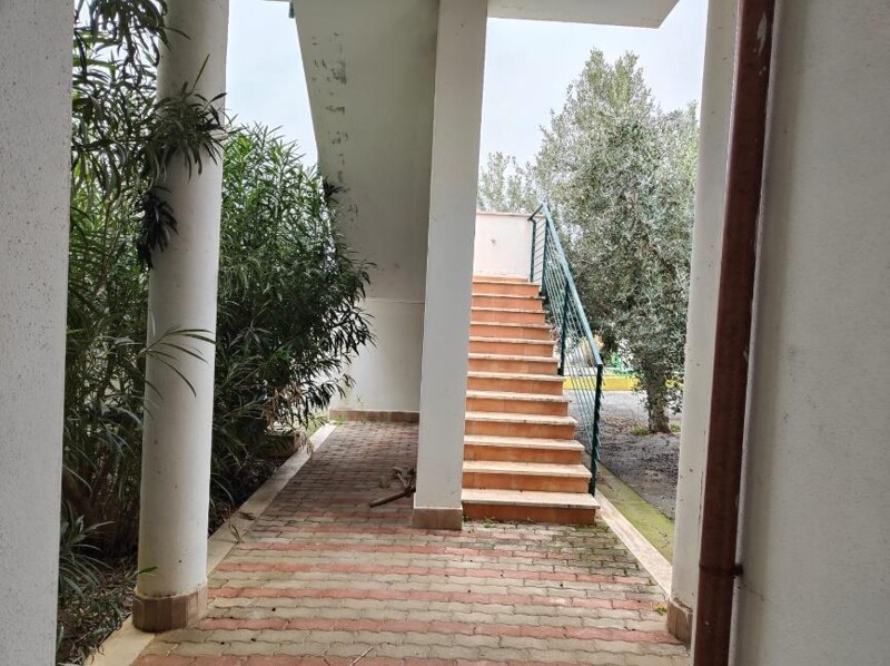 Immagine di CAPANNONE / IMMOBILI INDUSTRIALI VIA ALBERTO LA ROSA – CIVITAVECCHIA