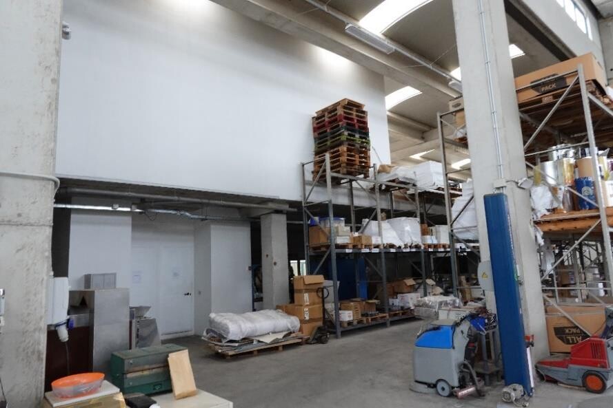 CAPANNONE / IMMOBILI INDUSTRIALI VIA ALBERTO LA ROSA - CIVITAVECCHIA — foto 4