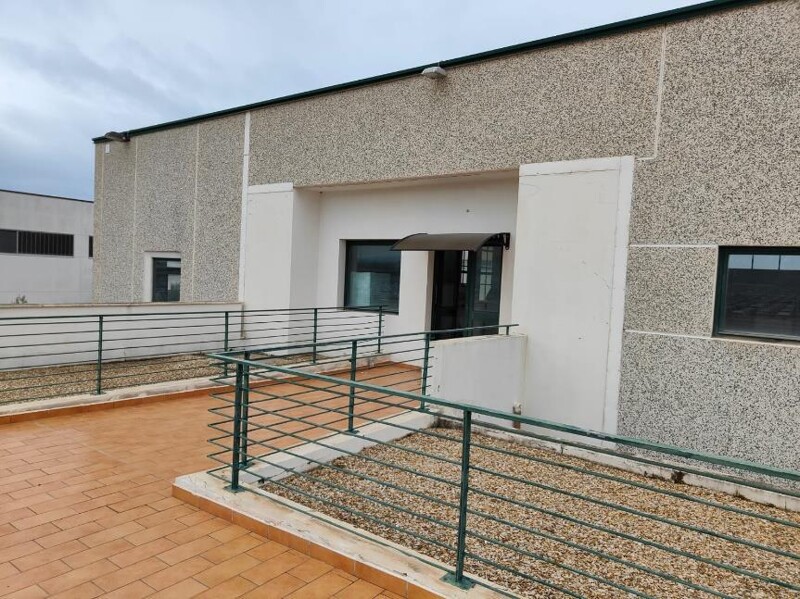 Immagine di CAPANNONE / IMMOBILI INDUSTRIALI VIA ALBERTO LA ROSA – CIVITAVECCHIA