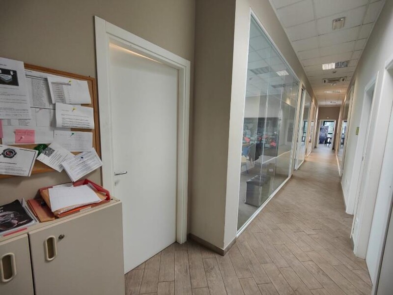 Immagine di CAPANNONE / IMMOBILI INDUSTRIALI VIA ALBERTO LA ROSA – CIVITAVECCHIA