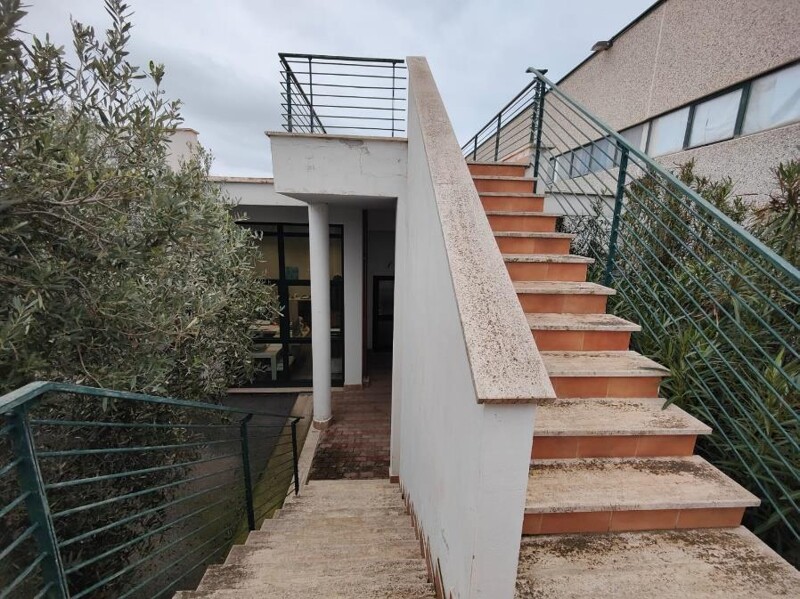 Immagine di CAPANNONE / IMMOBILI INDUSTRIALI VIA ALBERTO LA ROSA – CIVITAVECCHIA