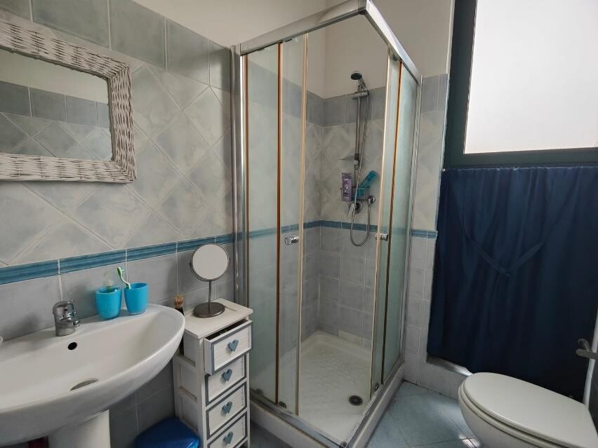 Immagine di CAPANNONE / IMMOBILI INDUSTRIALI VIA ALBERTO LA ROSA – CIVITAVECCHIA