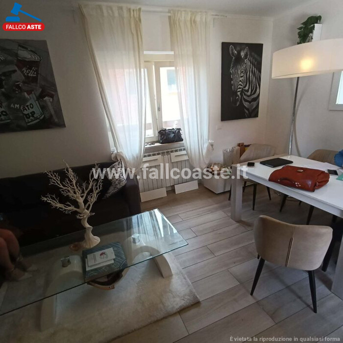 Immagine di APPARTAMENTO VIA DEI MAFFEI – ROMA