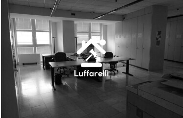 NEGOZIO O LOCALE COMMERCIALE VIA FILIPPO TURATI - VELLETRI — foto 4
