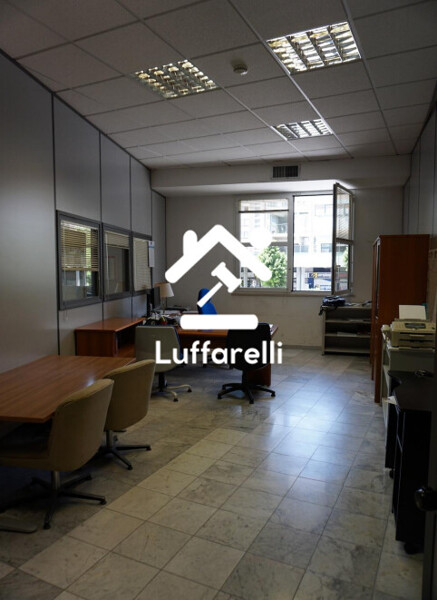NEGOZIO O LOCALE COMMERCIALE VIA FILIPPO TURATI - VELLETRI — foto 2
