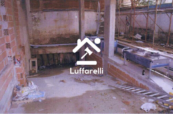 NEGOZIO O LOCALE COMMERCIALE VIA RUGGERO BONGHI - GROSSETO — foto 6