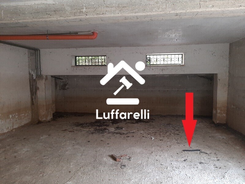 Immagine di LASTRICO SOLARE VIA ROMANIA – FONDI