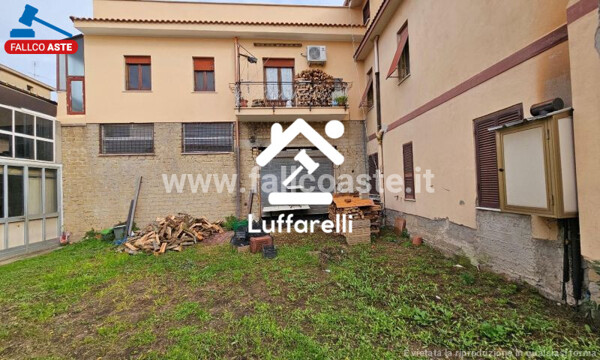 LOCALE COMMERCIALE VIA OFFAGNA - ROMA — foto 3