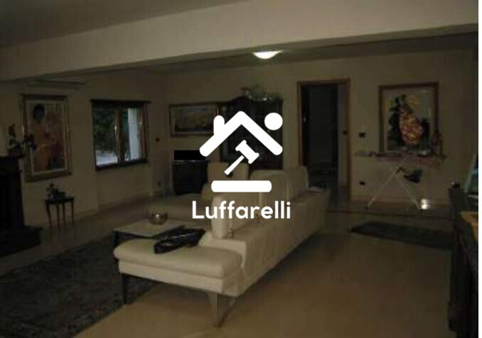 Immagine di DEPOSITO / MAGAZZINO TRAVERSA SANDRO BOTTICELLI – RENDE