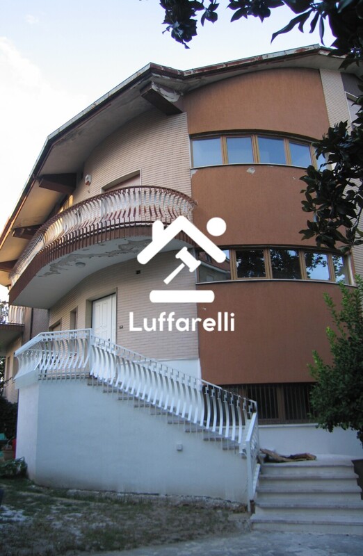 Immagine di CASA / VILLA TRAVERSA SANDRO BOTTICELLI – RENDE