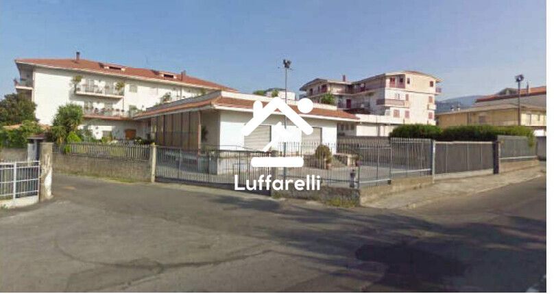 Immagine di LOCALE COMMERCIALE VIA DEI BIZANTINI – LAMEZIA TERME