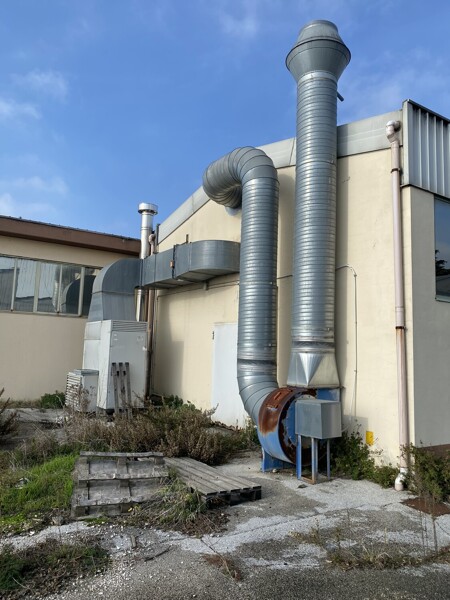 CAPANNONE / IMMOBILI INDUSTRIALI VIA FRATELLI SANTI - CASTELFIDARDO — foto 7