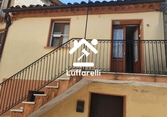 Immagine di DEPOSITO / MAGAZZINO VIA PONTE VIGNALE – CHIARAVALLE CENTRALE