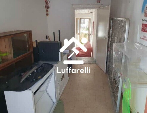 Immagine di DEPOSITO / MAGAZZINO VIA PONTE VIGNALE – CHIARAVALLE CENTRALE