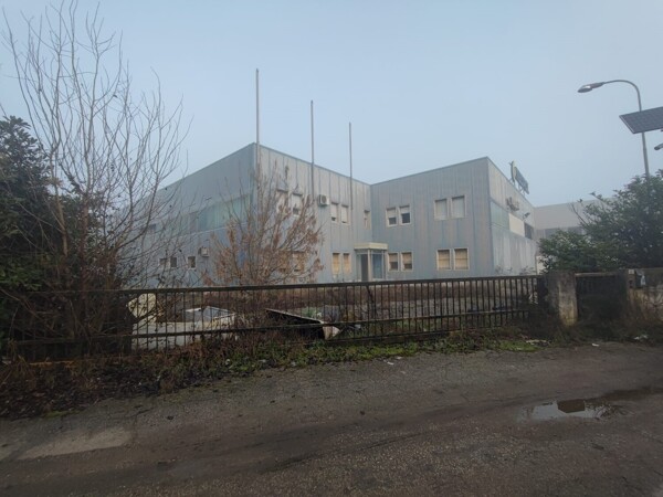 CAPANNONE / IMMOBILI INDUSTRIALI VIA LEONARDO DA VINCI - FIESSO UMBERTIANO — foto 2
