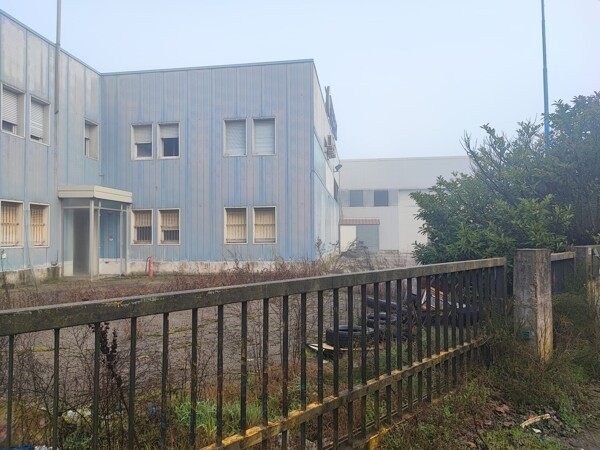 CAPANNONE / IMMOBILI INDUSTRIALI VIA LEONARDO DA VINCI - FIESSO UMBERTIANO — foto 3