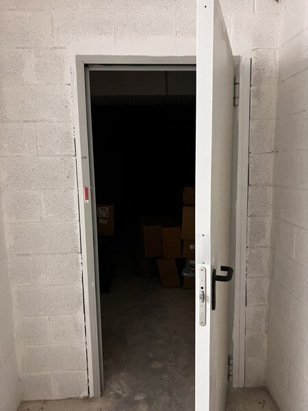 MAGAZZINI SOTTERRANEI, DEPOSITO DI DERRATE VIA TRIESTE - FERMO — foto 2