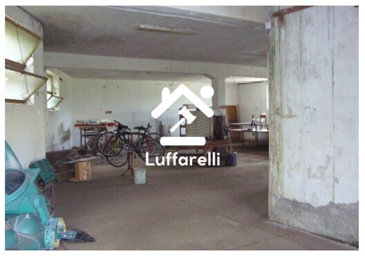 Immagine di LOCALE COMMERCIALE VIA SANTA MARIA LE QUINTE – VELLETRI