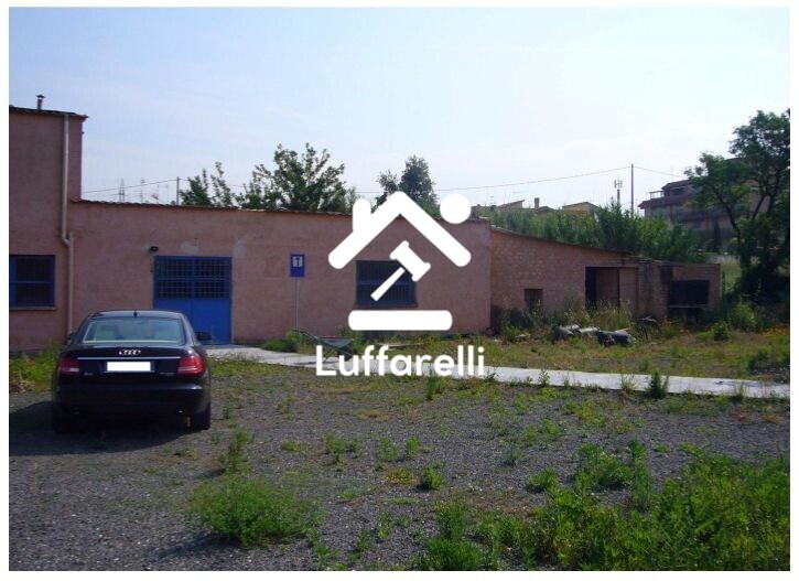 Immagine di LOCALE COMMERCIALE VIA SANTA MARIA LE QUINTE – VELLETRI